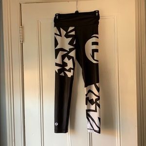 Fiternity 3/4 workout pants. Xs/4